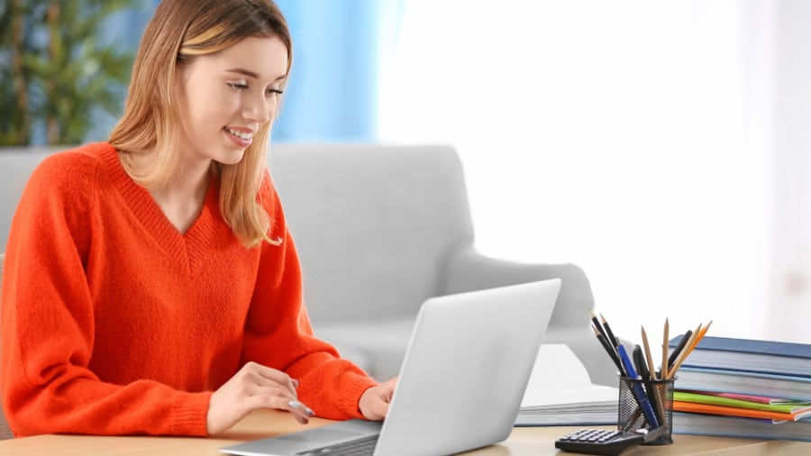 laptop-woman